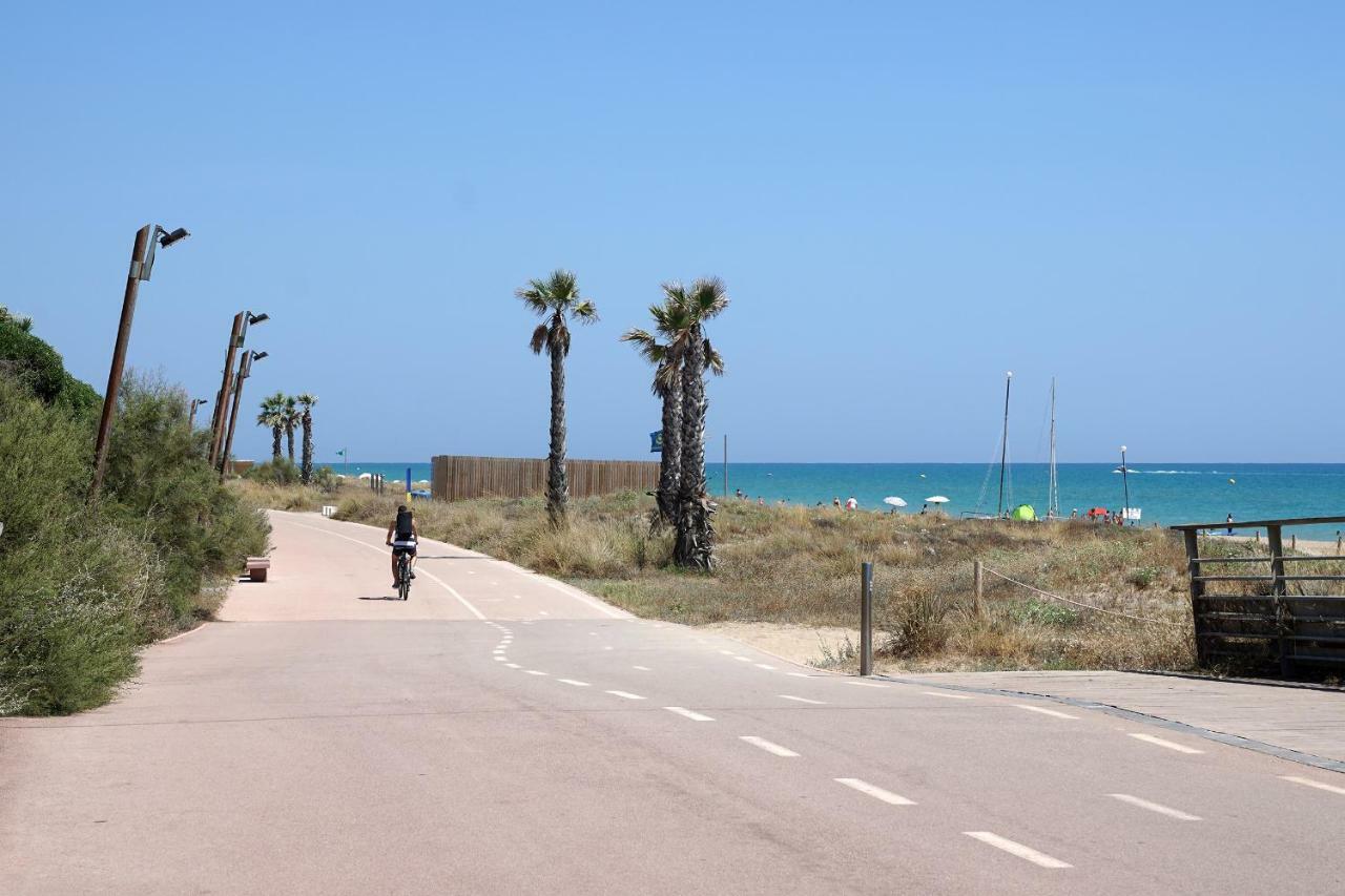 Amura Be My Guest Castelldefels Zewnętrze zdjęcie